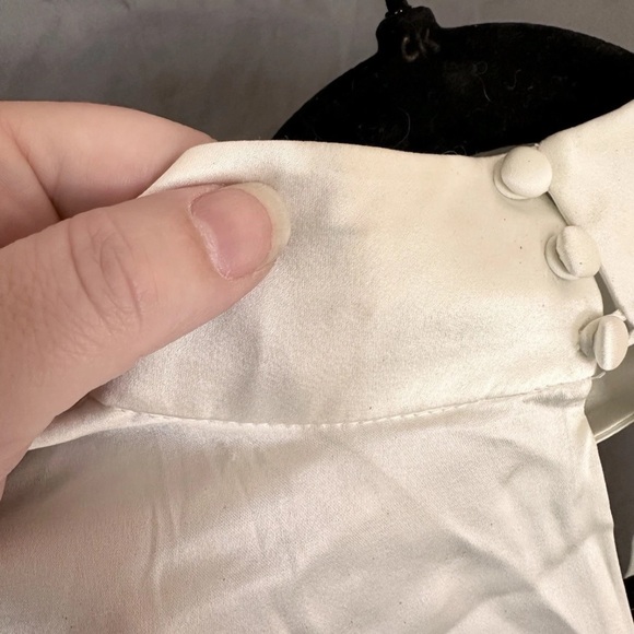 A.L.C. White Silk Blouse Wrap Keyhole Billowy Size Medium - Picture 6 of 6